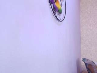 Live webcam model amy-wats0n on Soda Cams