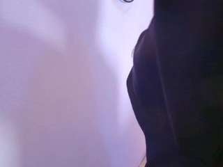 Live webcam model amy-wats0n on Soda Cams