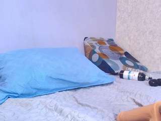 Live webcam model amy-wats0n on Soda Cams