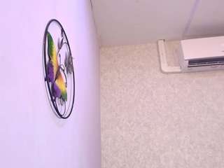 Live webcam model amy-wats0n on Soda Cams