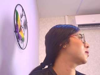 Live webcam model amy-wats0n on Soda Cams
