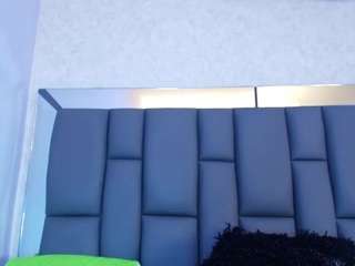 amy-wats0n's CamSoda show and profile