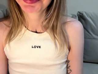 sheryllcarlacci Live Webcam on CamSoda