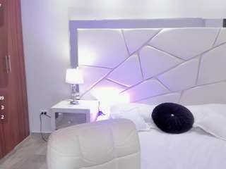 Live webcam model alana-martiins on Soda Cams