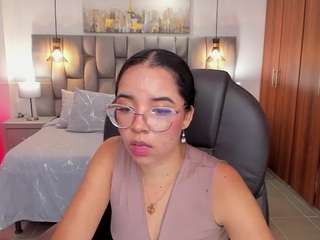 alana-martiins Live Webcam on CamSoda