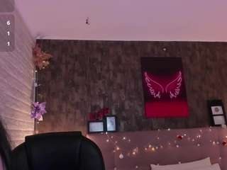 hilarin1 Live Webcam on CamSoda