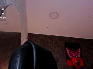 hilarin1's CamSoda show and profile