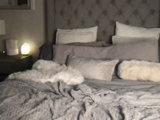 Live webcam model lonilolllypop on Soda Cams