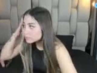 angel-white-001 webcam model