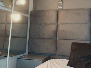 angel-white-001 webcam