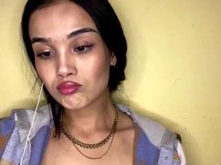 anglealexender's CamSoda show and profile