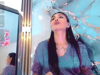 khiara-moretti Live Webcam on CamSoda