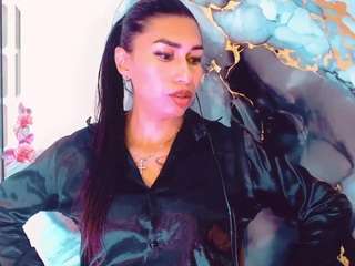khiara-moretti Live Webcam on CamSoda