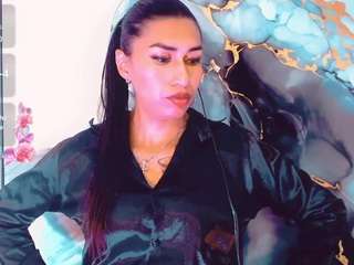 khiara-moretti live webcam on Soda Cams
