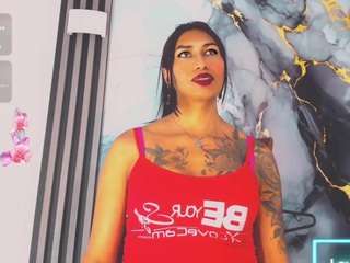 khiara-moretti live cam profile