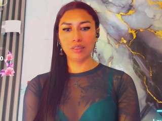 khiara-moretti live cam profile