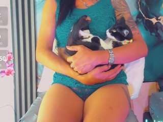 khiara-moretti live cam profile