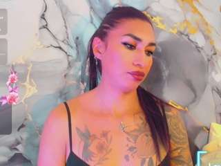 khiara-moretti live cam profile