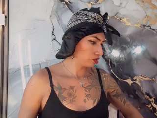 khiara-moretti Sex Cam Show