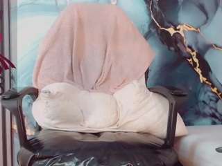 khiara-moretti live cam preview