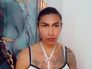 khiara-moretti live cam preview