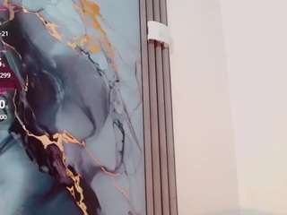 khiara-moretti live cam preview