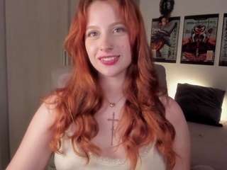 ladyslan's CamSoda show and profile