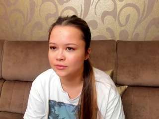 nevanghiem Live Webcam on CamSoda