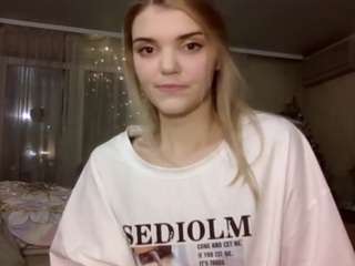 Live webcam model tawanaricaud on Soda Cams