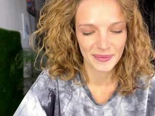 inellfallago Live Webcam on CamSoda