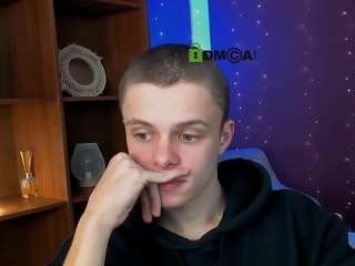 leo-valor Live Webcam on CamSoda