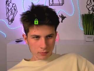 leo-valor Ass live webcam