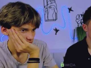 leo-valor's CamSoda show and profile