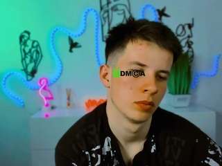 leo-valor webcam model