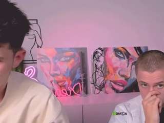 veldi-to's CamSoda show and profile