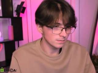 veldi-to's CamSoda show and profile