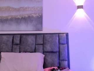 adelalust Live Webcam on CamSoda