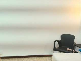 agatha-fit Domina live webcam