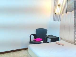 agatha-fit Live Webcam on CamSoda