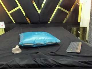 AGATHA-FIT live cam