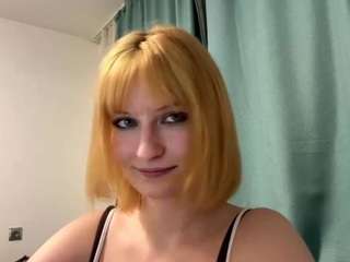 charlottecarteer... Live Webcam on CamSoda