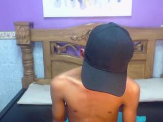 dante-moreau's CamSoda show and profile