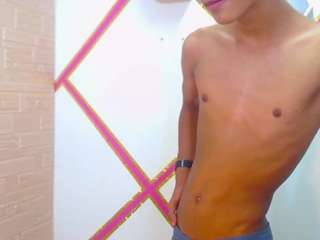 dante-moreau Live Webcam on CamSoda