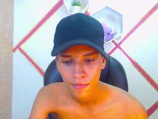 dante-moreau Live Webcam on CamSoda