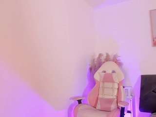 Live webcam model miia-vega on Soda Cams