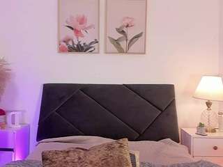 miia-vega's CamSoda show and profile