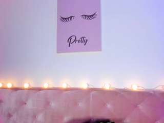 miia-vega Live Webcam on CamSoda