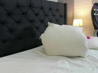 alicytorres live cam profile