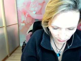 alinamoor Lingerie live webcam