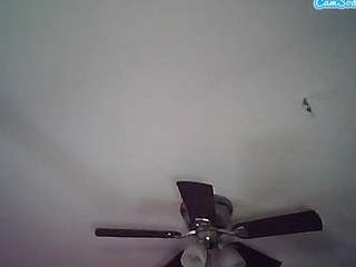 le modèle alittlehung est en webcam porno dans un show sur le site camsoda, il possède les tags suivants: asshole,blowjob,drinking,facial,handjob,hazel eyes,muscular,orgasm,smoking,tattoos